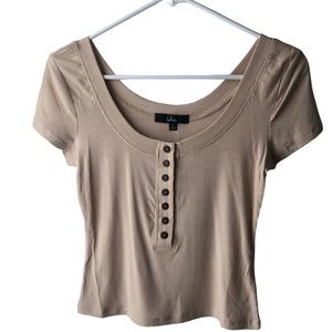 NWT Lulu’s Tan Basic Button up Crop Top - Size Small